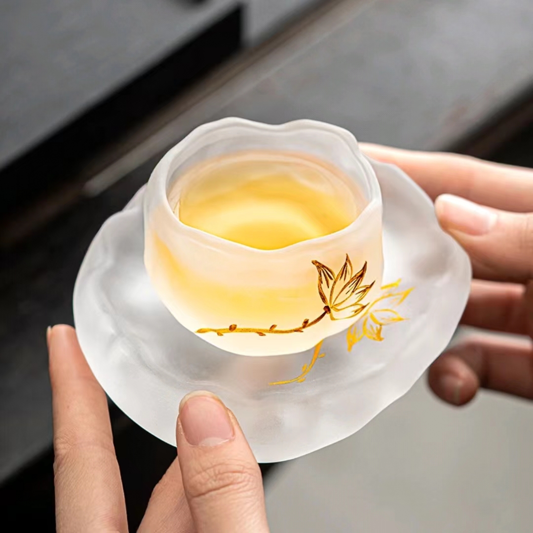 【汀和大福】磨砂玻璃主人杯帶杯墊女士精緻茶杯 【汀和大福】磨砂玻璃主人杯帶杯墊女士精緻茶杯